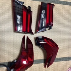 アルファード 30系前期 テールライト