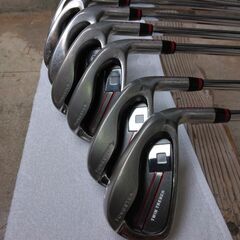 オノフ　アカ　アイアン　2018モデル　５～Sまでの8本セット