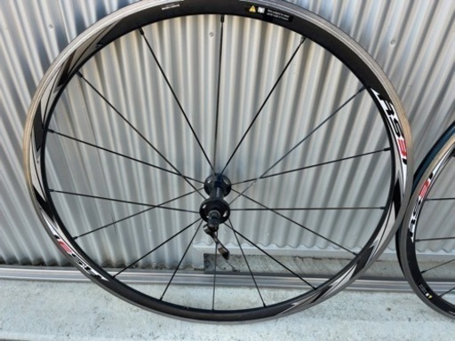 Shimano WH-RS31 700C クリンチャーホイールセット Shimano WH-RS31 700C クリンチャーホイールセット