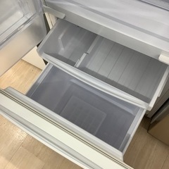 【6ヶ月間の保証付】SHARP 2ドア冷蔵庫のご紹介です