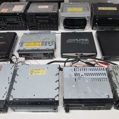 カーオーディオ、カーナビなど、まとめて　28 台