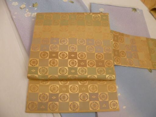 ★正絹★丸洗い済み★裄６８㎝★パステルグラデーションにお花柄★ ☆正絹☆丸洗い済み☆裄68㎝☆パステルグラデーションにお花柄☆