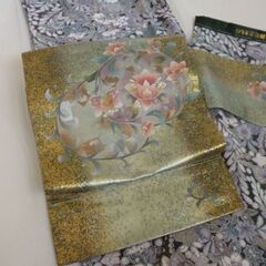 ★正絹★新品・未使用品★裄６８㎝★グレー基調に辻が花★