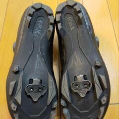 fi\'zi:k TERRA X5 BOAシューズ、クリート、ペダル　三点セット