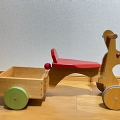 子供おもちゃ　うさぎ型の4輪車　ハンドメイド　おもちゃ 三輪車