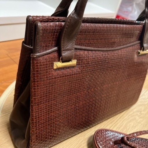 本革　ハンドバッグと草履