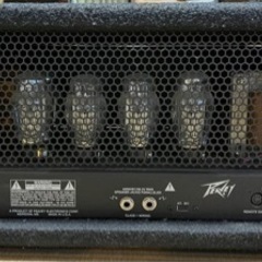 ベースアンプ PEAVEY classic400 400w
  