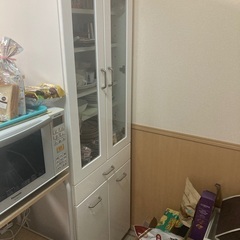 ※決まりました【3月30日までに引き取りいただける方】食器棚、炊...