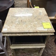 ゴブラン織りコンソール　コンソール　棚　おしゃれ　アンティーク　アンティーク調　クリーニング済み　ジャングルジャングル貝塚店　貝塚市　二色浜