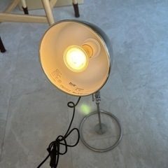 IKEA 照明器具　デスクライト(電球付) オシャレ