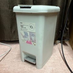 ニトリ ゴミ箱 10L