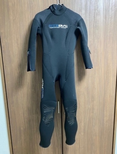 レディース　ウェットスーツ 3mm 美品 Amazon | DIVE & SAIL ウェットスーツ 3mm レディース 後ろ