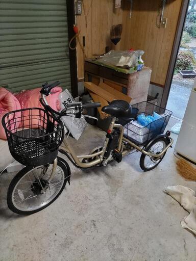電動アシスト三輪自転車