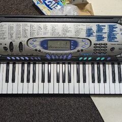 カシオの電子ピアノCTK571 - 値下げ