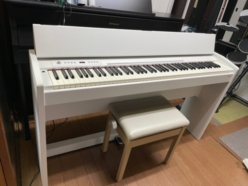 Roland 電子ピアノ　F-120WH 人気のホワイト2012年製配送可能