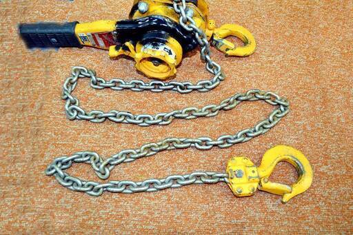山口)KITO チェーンブロック　LB008 0.8ｔ　 KBIZ1163FCY MC17C