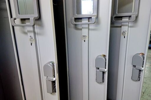 山口)KOKUYO コクヨ 3人用ロッカー 鍵付き ⑮ ◇BIZ1153FCY MC14A