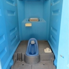 仮設トイレ