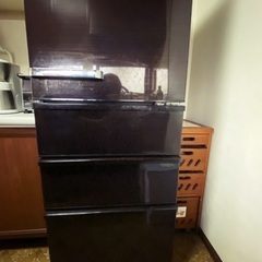 AQR-SV36H 2020年購入 AQUA 右開き 冷蔵庫 355L グロスブラウン スリム 幅60cm 全段強化処理ガラス棚 中古 完動品 引き取りのみ 中野区 AQR-SV36H 2020年購入 AQUA 右開き 冷蔵庫 355L グロスブラウン スリム