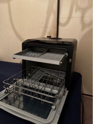 水道いらずのタンク式食器洗い乾燥機