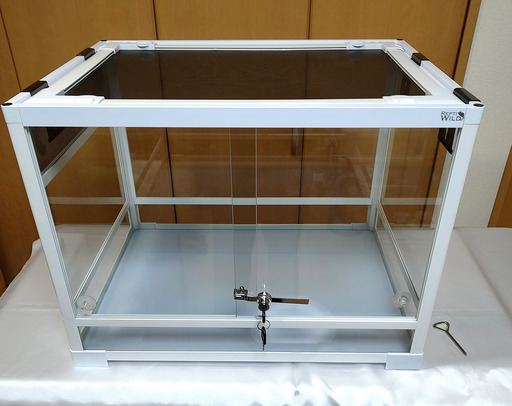 ［取引中］【美品】SANKO パンテオン ホワイト WH6045 小動物用ガラスケース
