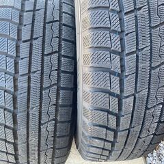 スタッドレスタイヤ、ホイール４本
