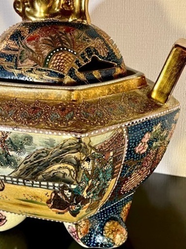 豪華絢爛【薩摩焼 特大 三足香炉】金爛手 花詰図 金獅子 蓋付 陶磁器 美術品 郷土工芸品香炉 逸品 希少