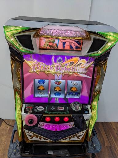 サミー コードギアス R2 CCバージョン 家庭用電源 パチスロ スロット ドアキー設定キー有り メダル不要機