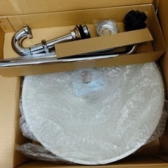 20%値下げ！
カクダイ　手洗い器38センチ+配管付き