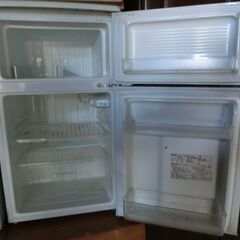 中古　小型冷蔵庫　８８リットル　２０１１年製