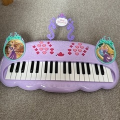 ラップンチェルピアノおもちゃ