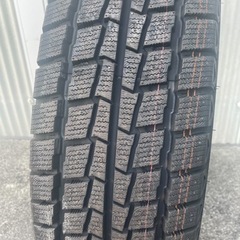 [新品]スタッドレスタイヤ4本(ハイエース)