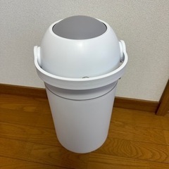 【お取引中】ベビー用品　おむつゴミ箱　　