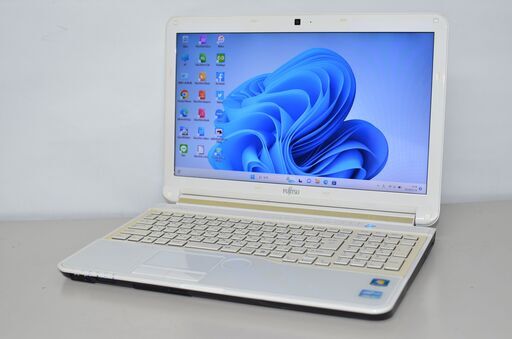 中古ノートパソコン 富士通 AH56/H Windows11+office 爆速SSD256GB core i7-3610QM/メモリ8GB/15.6インチ/ブルーレイ/Webカメラ/無線内蔵