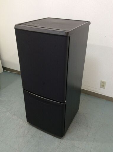 YJT8364【Panasonic/パナソニック 2ドア冷蔵庫】美品 2023年製 NR-B14HW-T 家電 キッチン 冷蔵冷凍庫 右開き 138L