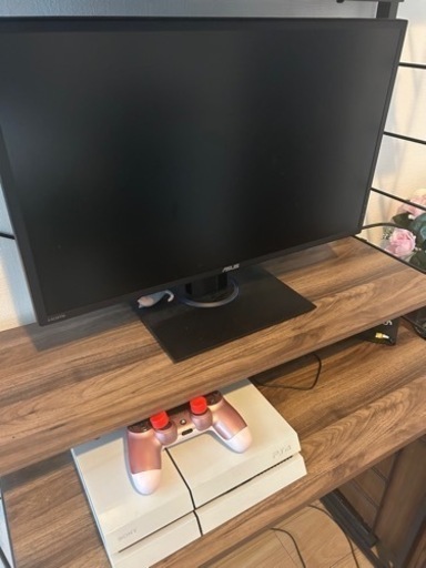 PS4本体、ゲーミングモニター付き❗️
