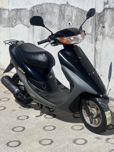 大人気セール‼️安心のフロントタイヤ新品✨️バッテリー充電済み嬉しいオイル満タン補充2サイクルでオイル交換不要⭕️パワフルな走りAF34  ライブディオ✴