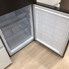 【6ヶ月保証付き】SHARPの2ドア冷蔵庫(SJ-PD27C-T)のご紹介です