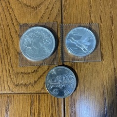 【未開封】２枚セット　天皇陛下 御在位60周年記念1万円銀貨 買取実績】天皇御在位60年記念貨幣セット(1万円銀貨+10万円金貨+500円