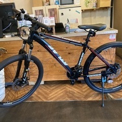 【CANOVER ATLASチェーン新品！】ディスクブレーキ　アルミフレーム　サスペンション付き　3×7速　26インチMTB ブラック×レッド