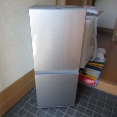 AQUA 2ドア冷蔵庫【破損あり】