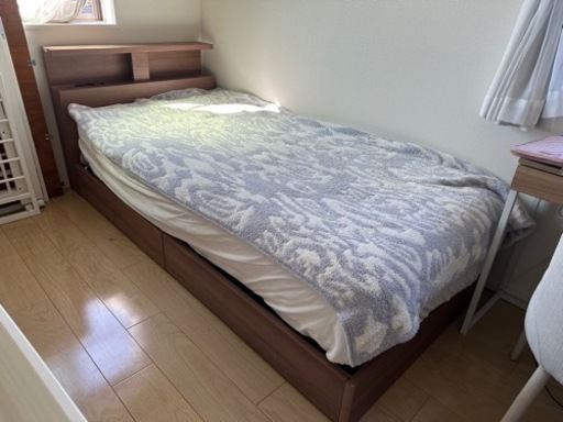 家具 ベッド シングル　引き出し付き　※マットレス別