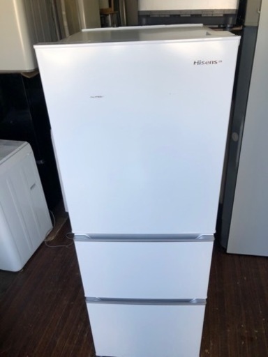 福岡市内配送無料　2022年式　冷蔵庫 ホワイト HR-D2801W [3ドア /右開きタイプ /282L]