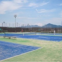 4月から一緒にテニスをしてくださる仲間募集しています！