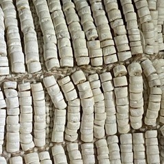 アンティーク　骨董　希少価値有り、東南アジアの部族の貝殻ビーズで作られたタペストリー（正確には使い方はわかりません）