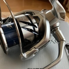 新品未使用　2023 ストラディック5000XG シマノ製スピニングリール