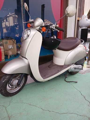 (中古)HONDA クレアスクーピー (CREA SCOOPY) ヘルメット\u0026充電バッテリー付（商談中）