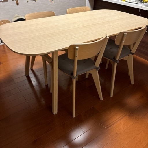 リサイクルショップ IKEA 4人掛けダイニングテーブルセット 【決定済