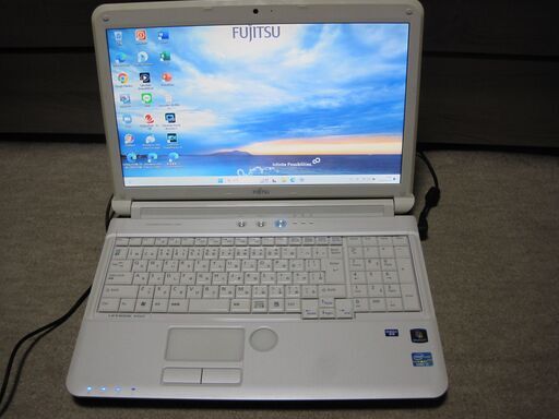 ⭐美品⭐ 最新OSWin11 LIFEBOOK AH56/D☆Core i5-2520☆高速SSD240ＧＢ☆メモリ6GB☆Office2021☆カメラ☆無線☆Blu-ray