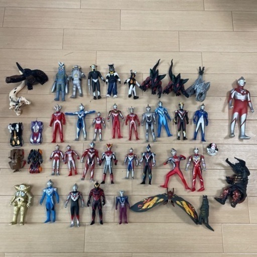 ウルトラマン　ソフビなどセット